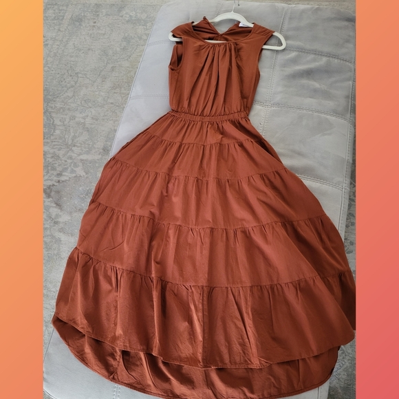 DRESS - Picture 1 of 5